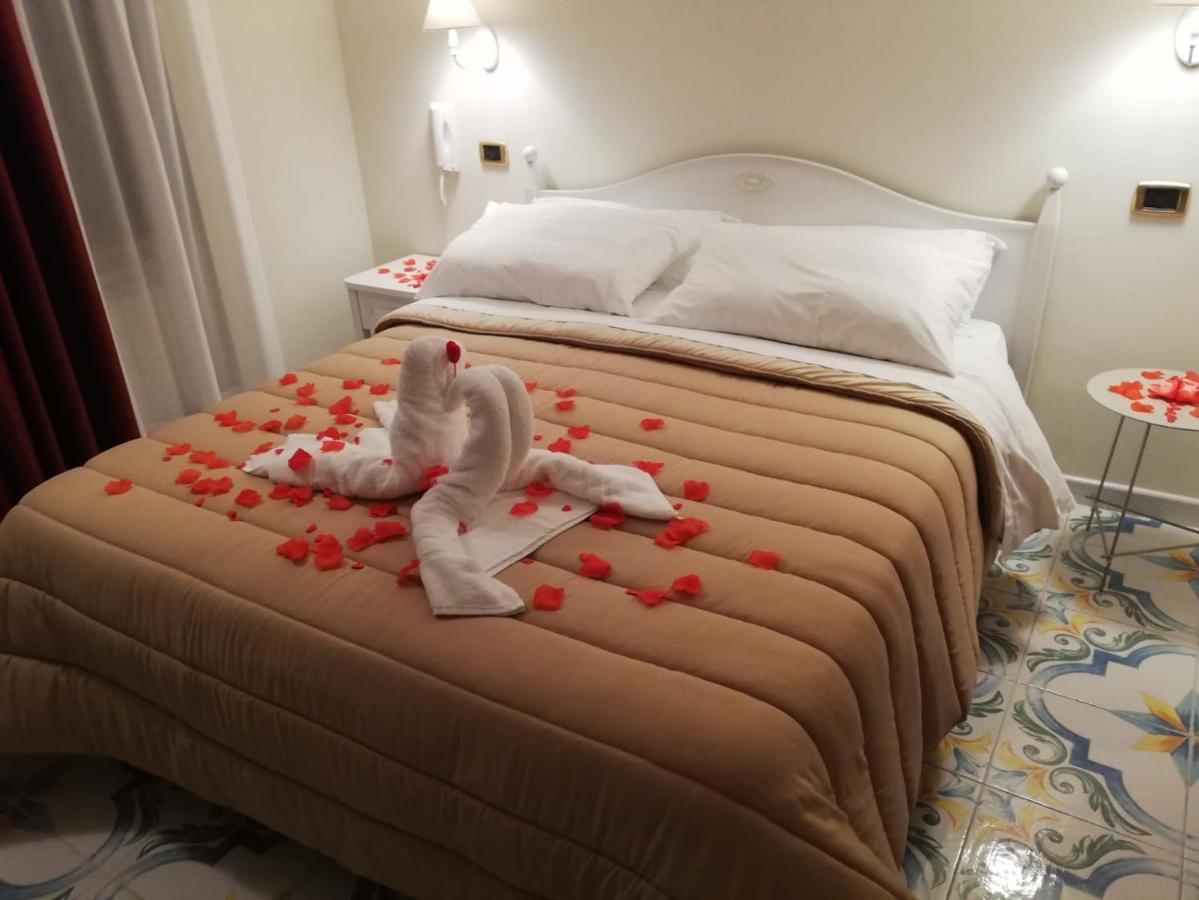 Il Sogno Srls Hotel Airola Eksteriør billede